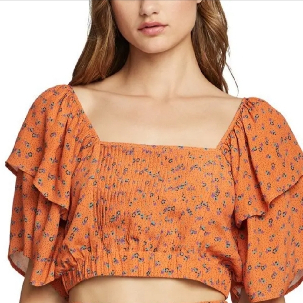 Chaser Flutter sleeve crop top